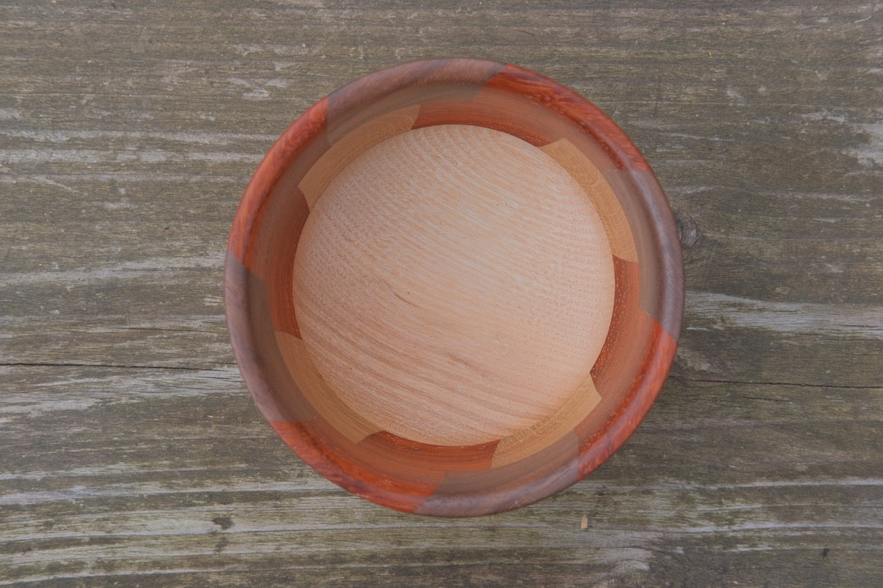 Segmented Bowl